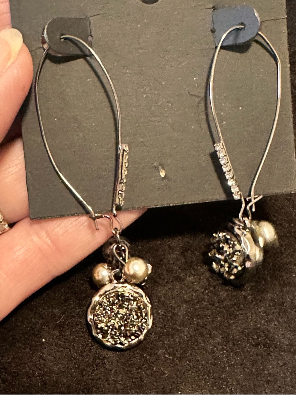 Tanya’s creations silver Tone Druzy Drop pierced Earrings with Crystal Accents